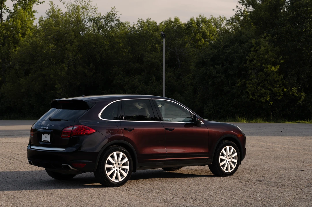 2011 Porsche 958 Cayenne S - Image 25 of 31