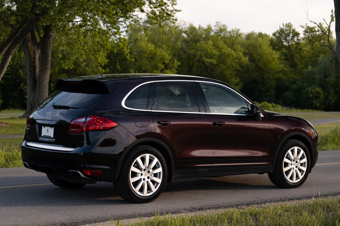 2011 Porsche 958 Cayenne S - Image 8 of 31