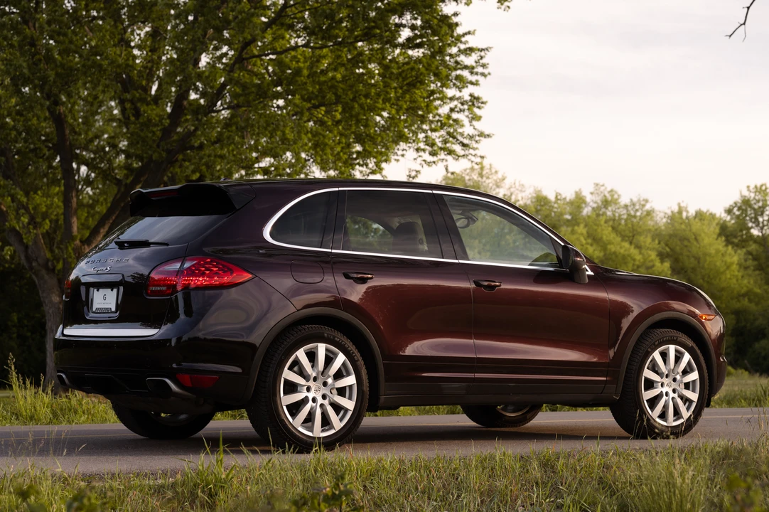 2011 Porsche 958 Cayenne S - Image 7 of 31