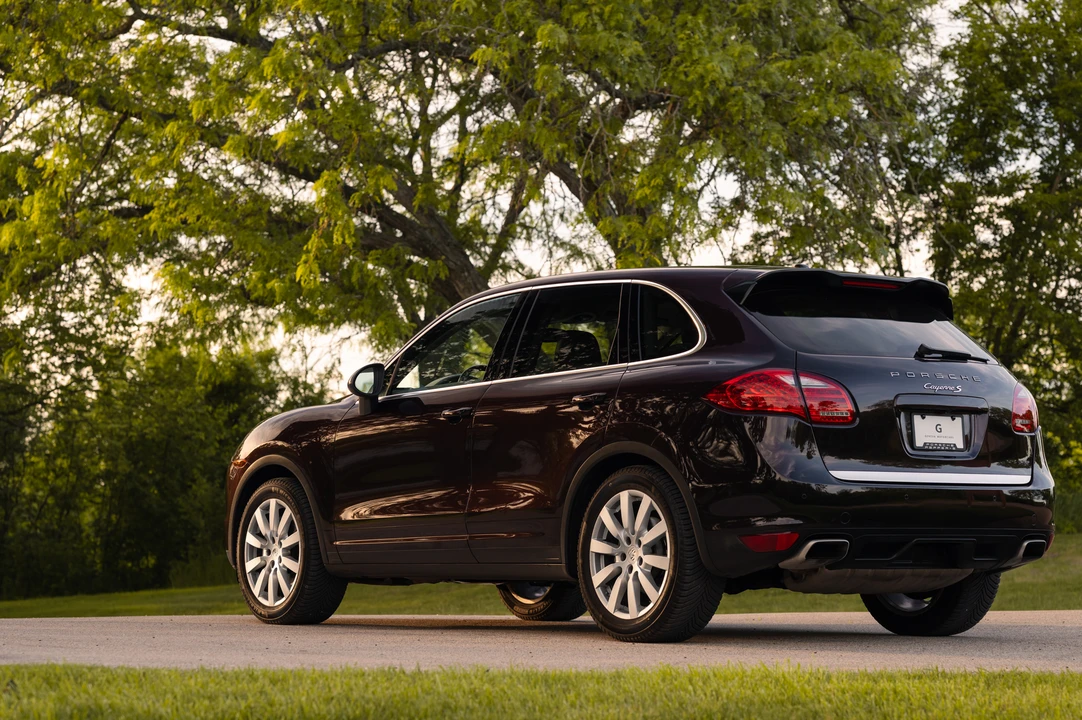 2011 Porsche 958 Cayenne S - Image 5 of 31