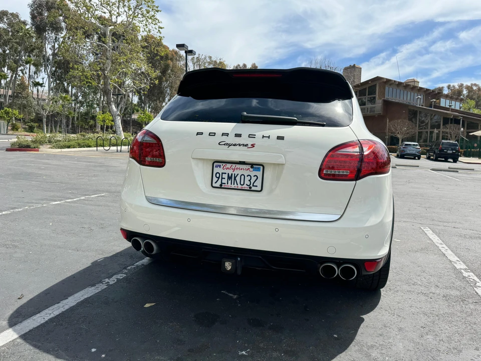 2011 Porsche 958 Cayenne S - Image 14 of 31