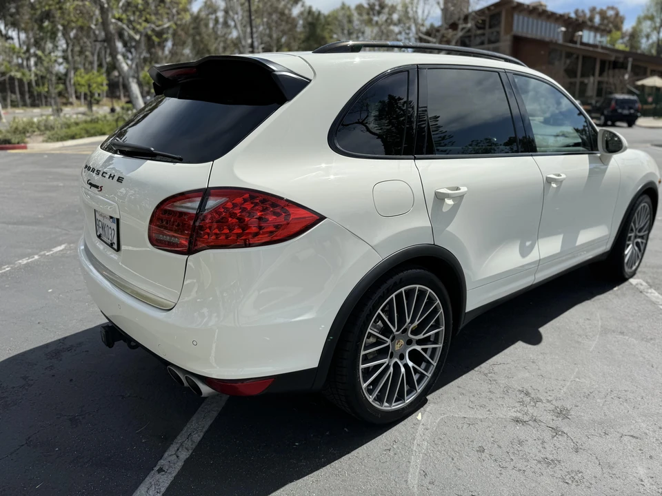 2011 Porsche 958 Cayenne S - Image 16 of 31