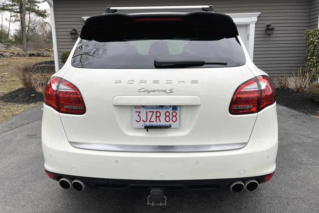 2011 Porsche 958 Cayenne S - Image 5 of 31