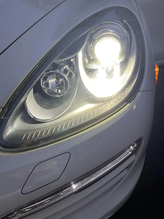 2011 Porsche 958 Cayenne S - Image 17 of 31
