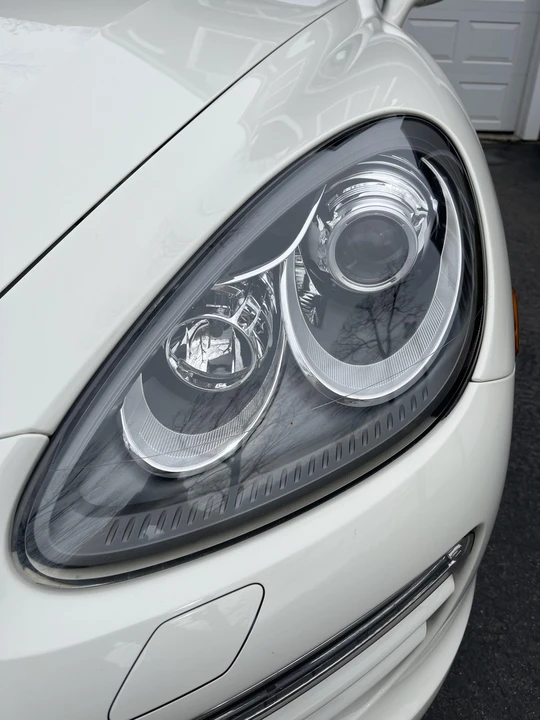 2011 Porsche 958 Cayenne S - Image 16 of 31