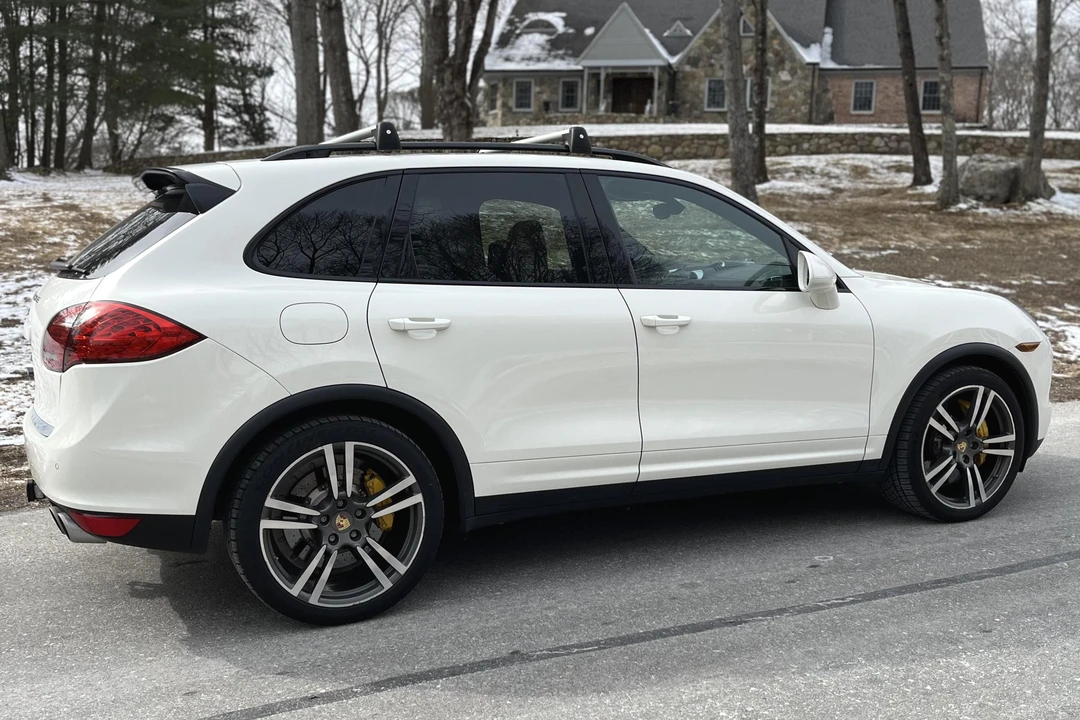 2011 Porsche 958 Cayenne S - Image 3 of 31