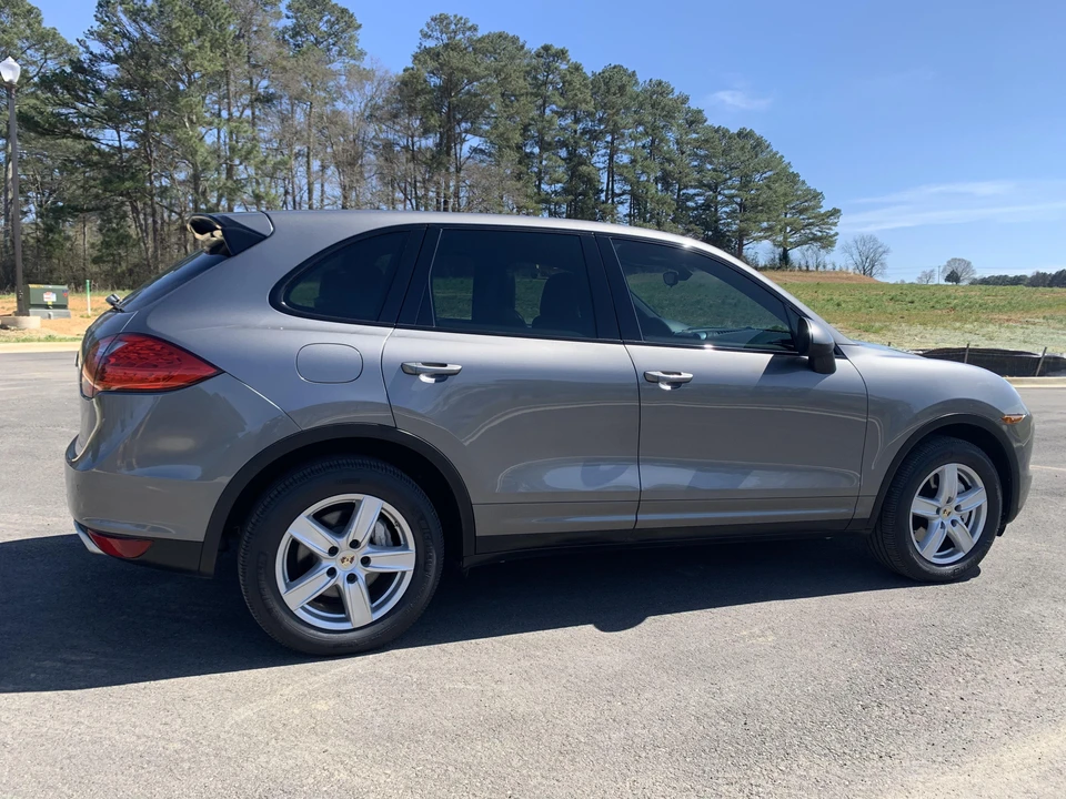 2011 Porsche 958 Cayenne S - Image 23 of 31