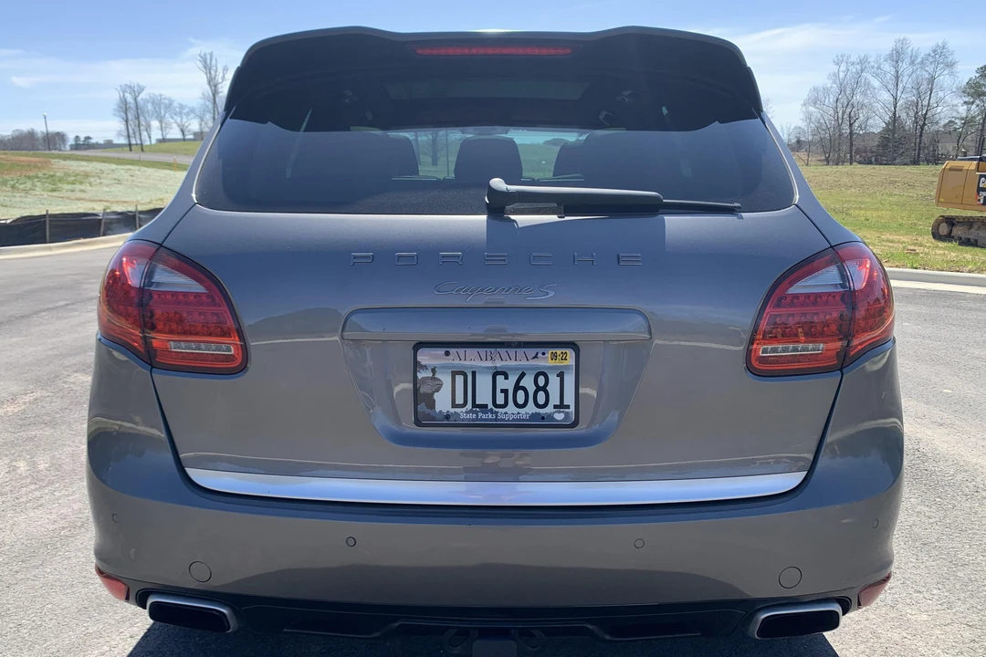 2011 Porsche 958 Cayenne S - Image 5 of 31