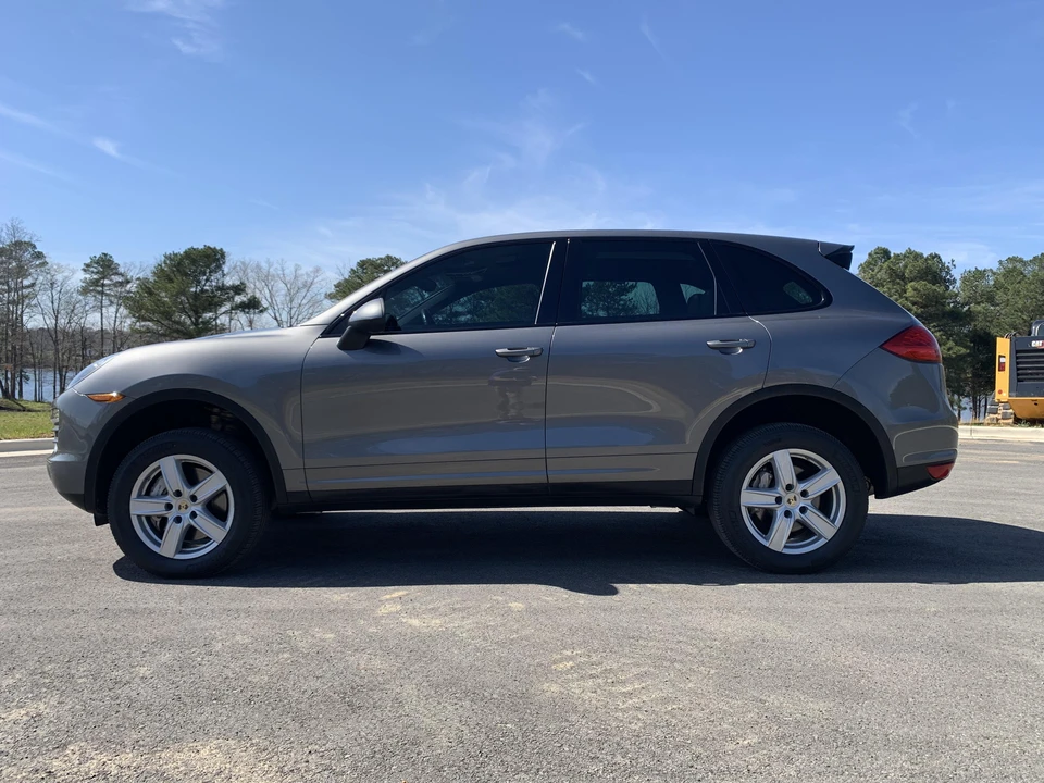 2011 Porsche 958 Cayenne S - Image 14 of 31
