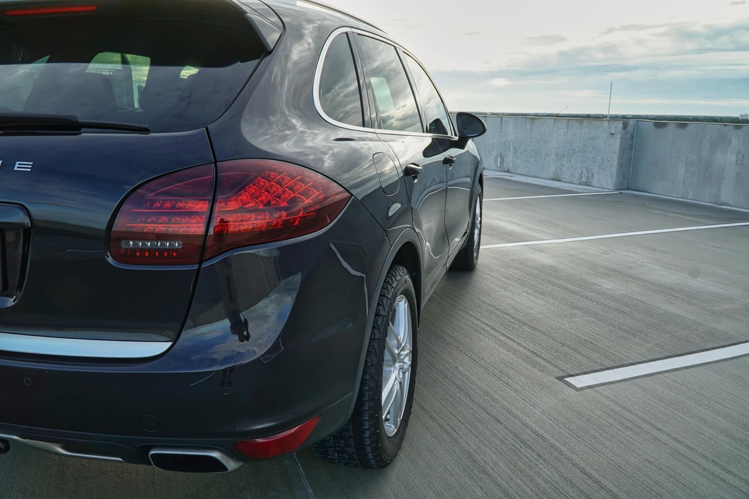 2011 Porsche 958 Cayenne S - Image 22 of 31