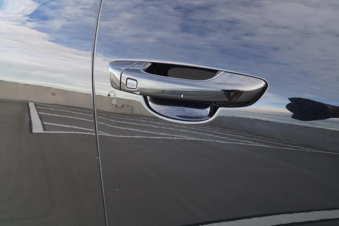 2011 Porsche 958 Cayenne S - Image 18 of 31