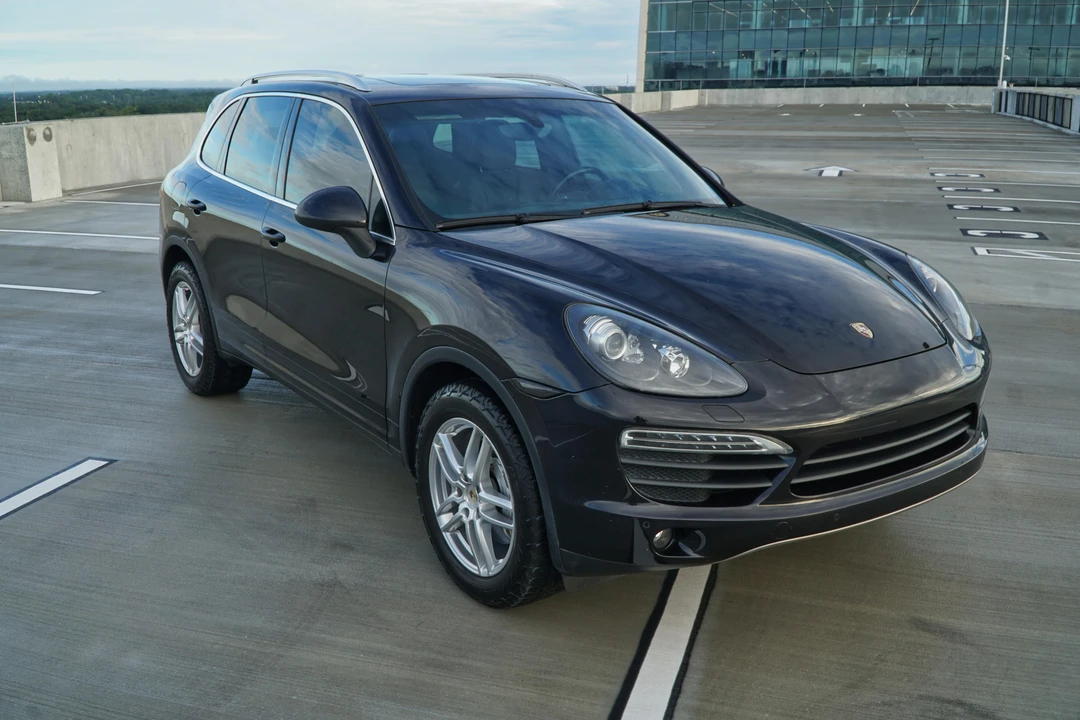 2011 Porsche 958 Cayenne S - Image 17 of 31