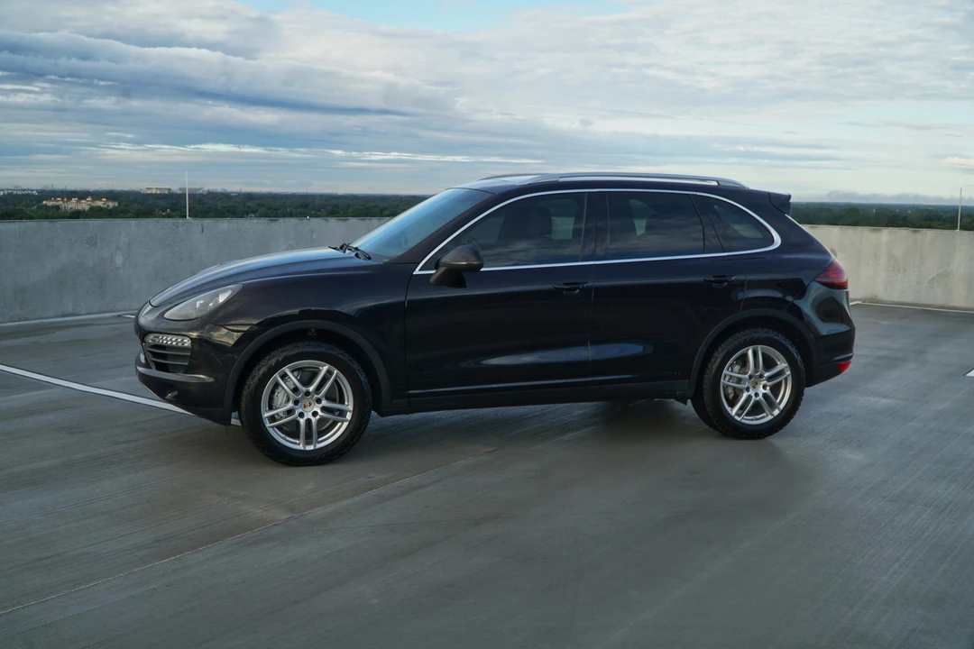 2011 Porsche 958 Cayenne S - Image 9 of 31