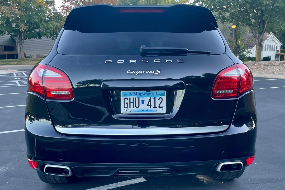 2011 Porsche 958 Cayenne S - Image 5 of 31