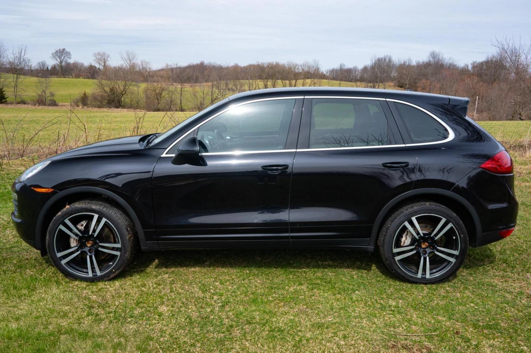 2011 Porsche 958 Cayenne S - Image 4 of 31
