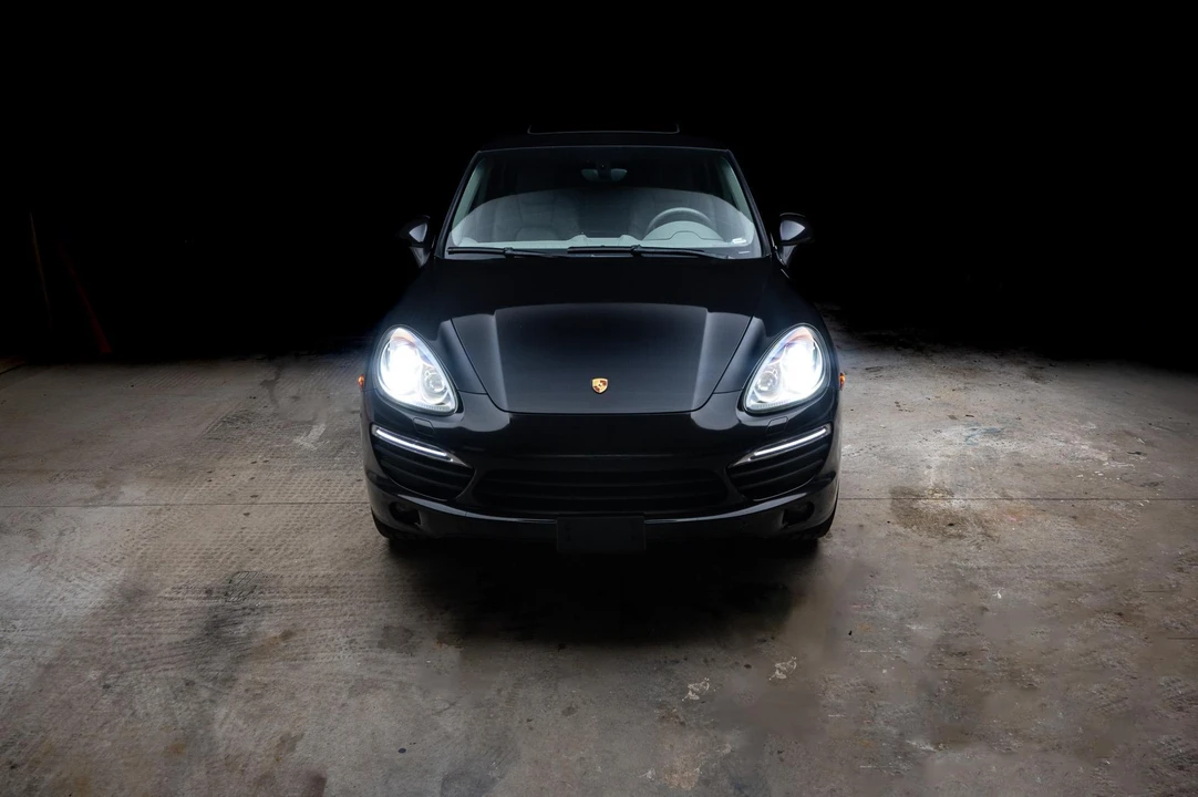 2011 Porsche 958 Cayenne S - Image 7 of 31