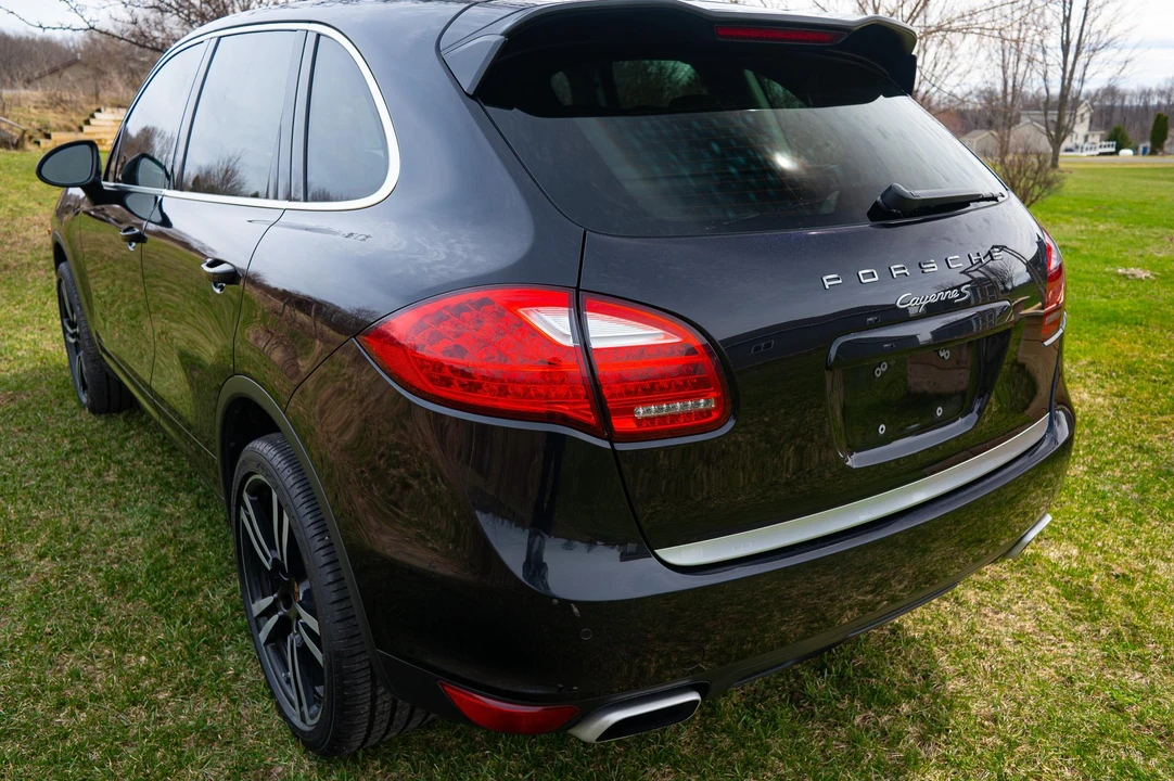 2011 Porsche 958 Cayenne S - Image 20 of 31