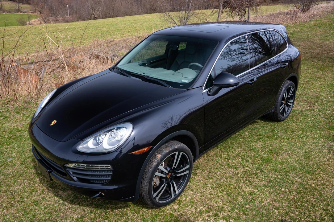 2011 Porsche 958 Cayenne S - Image 18 of 31