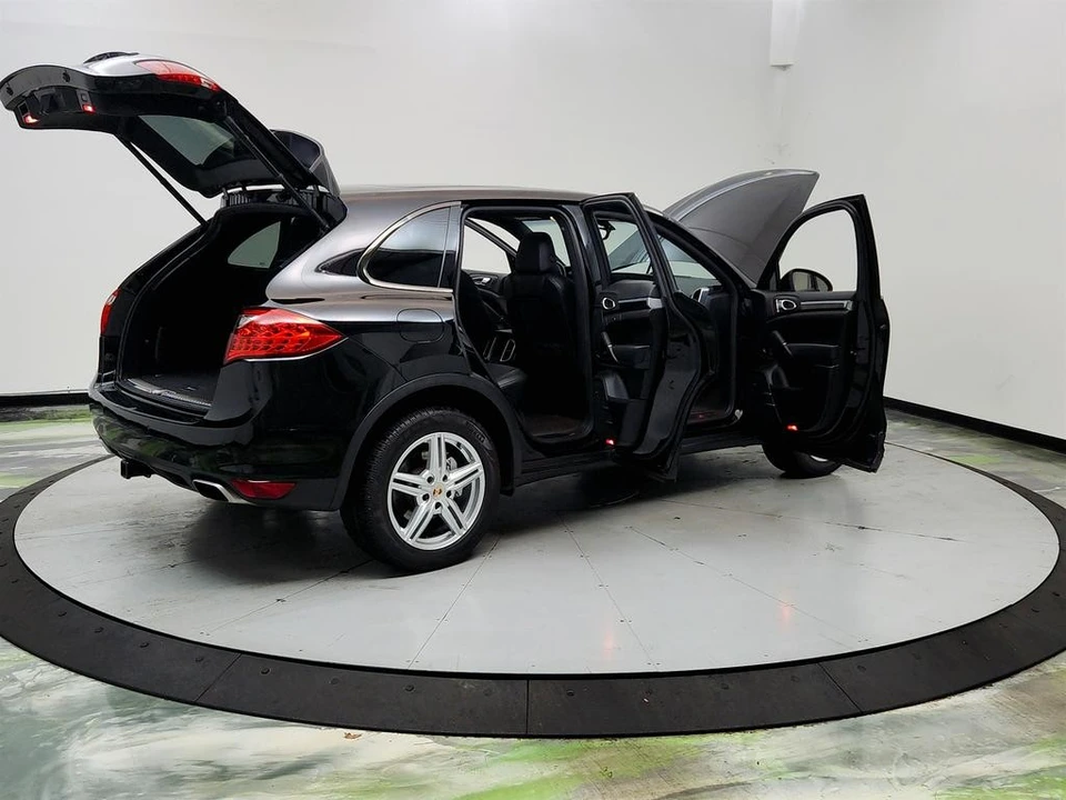 2011 Porsche 958 Cayenne S - Image 11 of 31