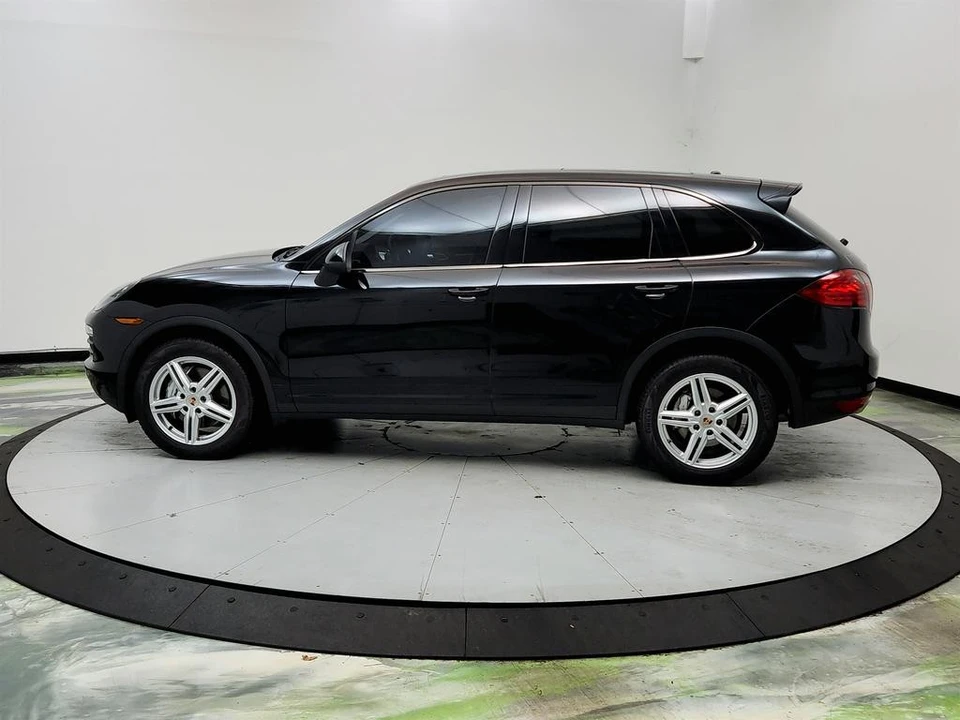 2011 Porsche 958 Cayenne S - Image 8 of 31
