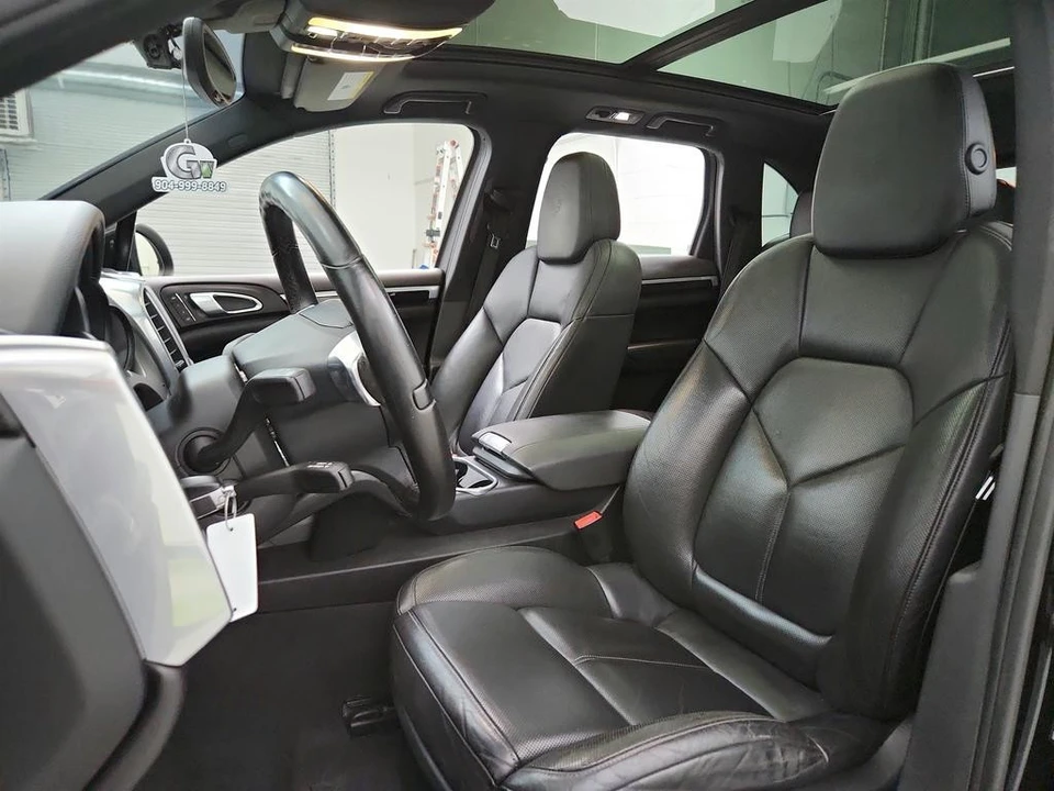 2011 Porsche 958 Cayenne S - Image 14 of 31