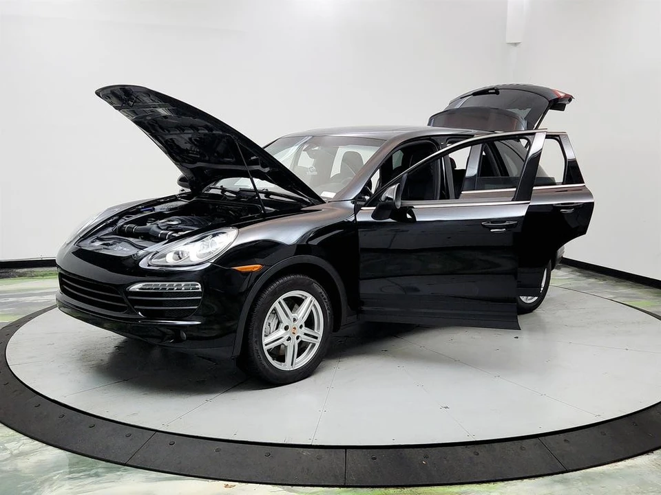 2011 Porsche 958 Cayenne S - Image 9 of 31