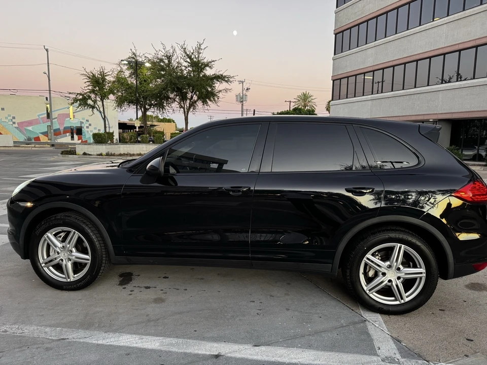 2011 Porsche 958 Cayenne S - Image 8 of 16