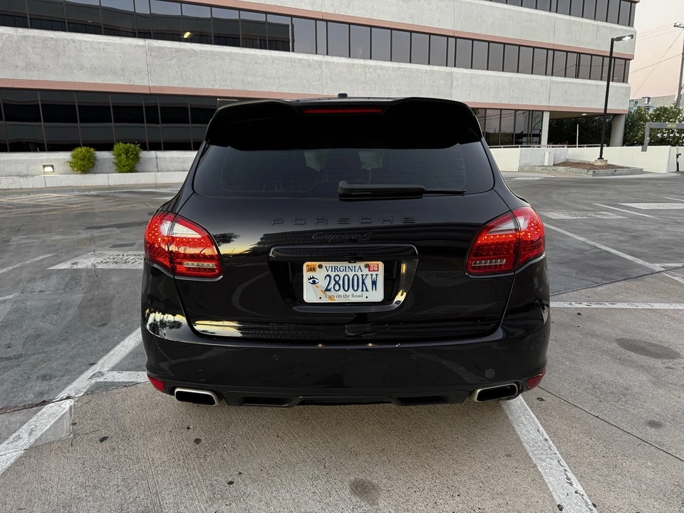 2011 Porsche 958 Cayenne S - Image 6 of 16