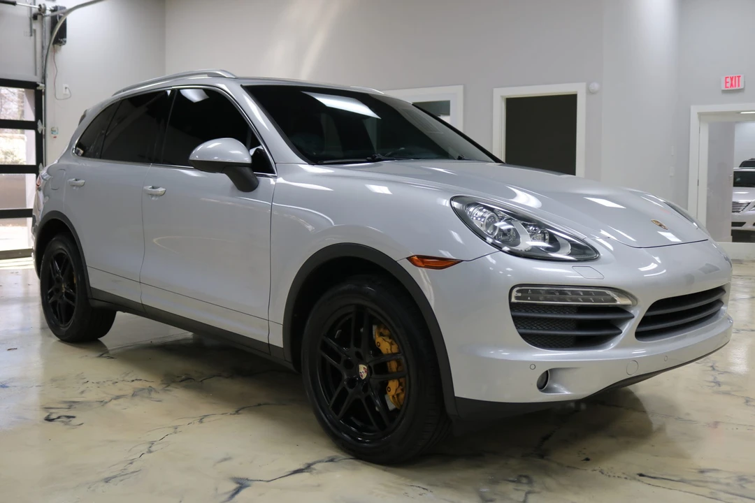 2011 Porsche 958 Cayenne S - Image 12 of 31