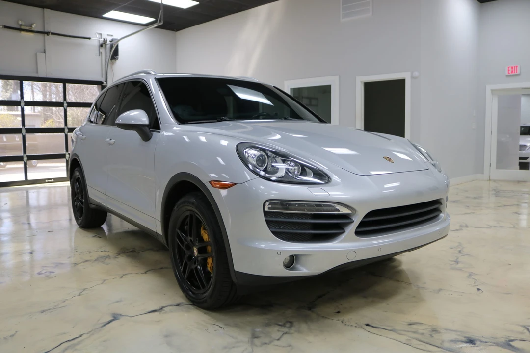 2011 Porsche 958 Cayenne S - Image 14 of 31