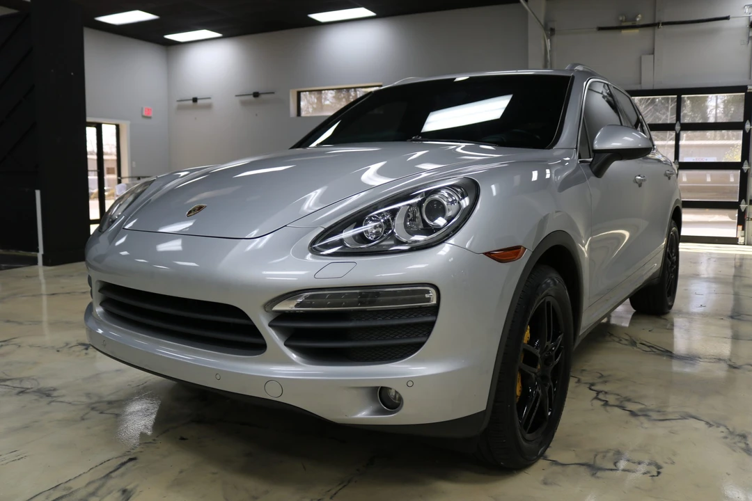 2011 Porsche 958 Cayenne S - Image 2 of 31