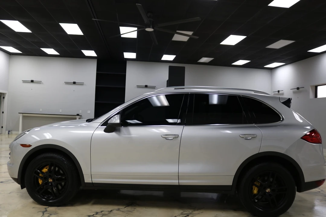 2011 Porsche 958 Cayenne S - Image 5 of 31