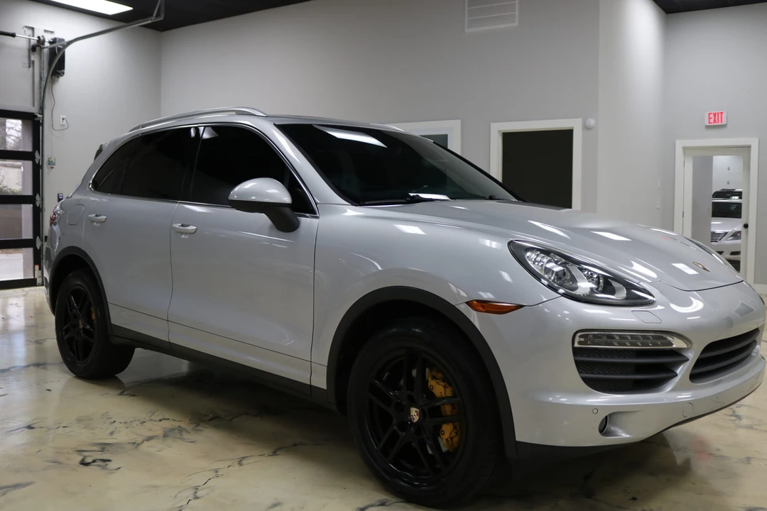 2011 Porsche 958 Cayenne S - Image 10 of 31