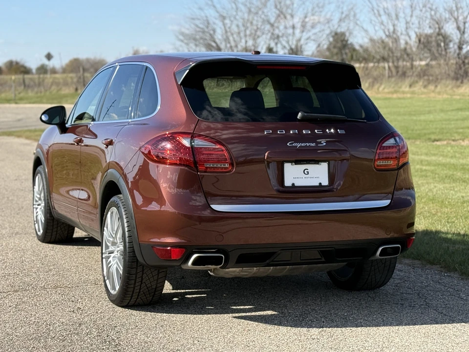2011 Porsche 958 Cayenne S - Image 10 of 31