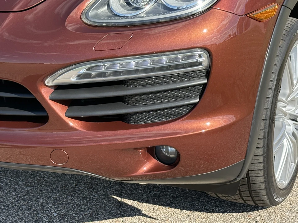 2011 Porsche 958 Cayenne S - Image 18 of 31