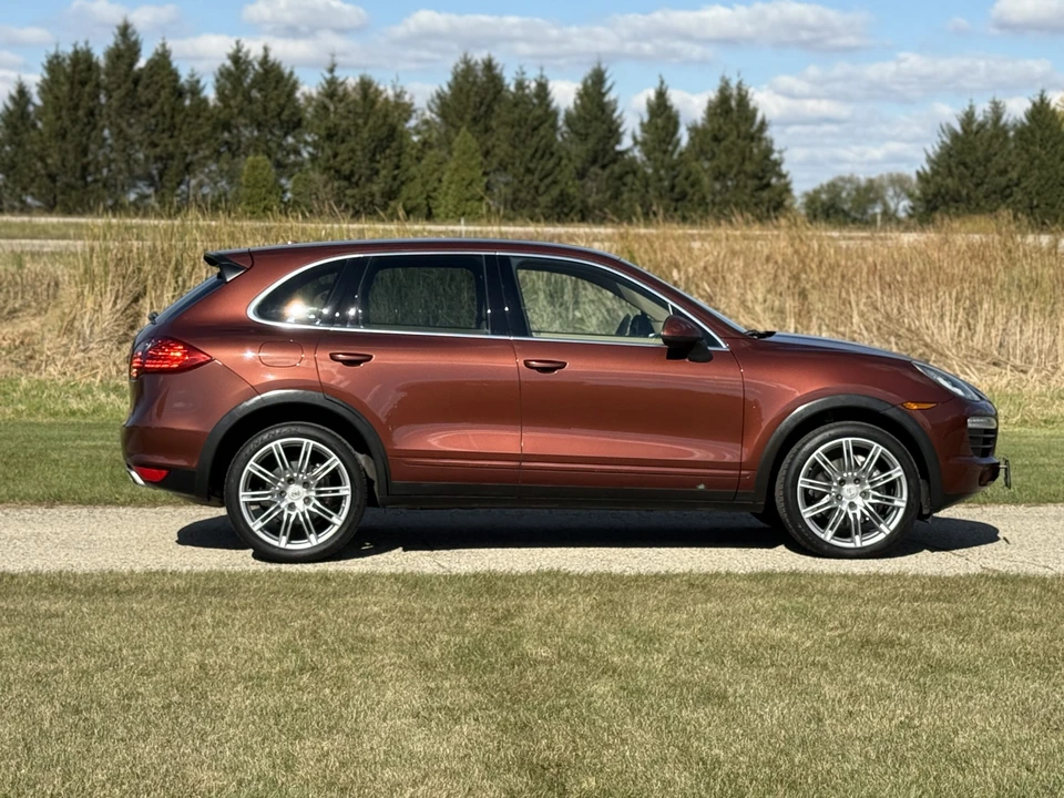 2011 Porsche 958 Cayenne S - Image 14 of 31
