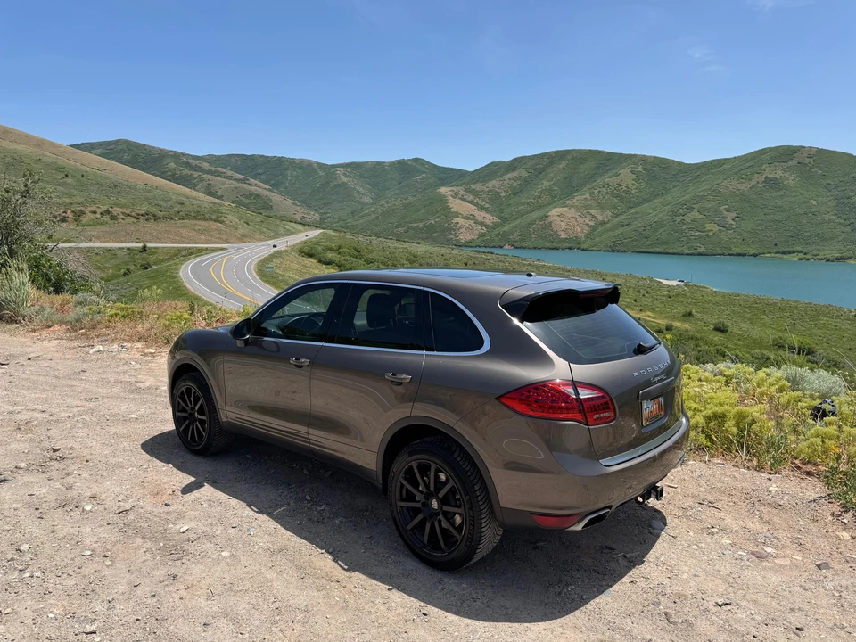 2011 Porsche 958 Cayenne S - Image 14 of 31