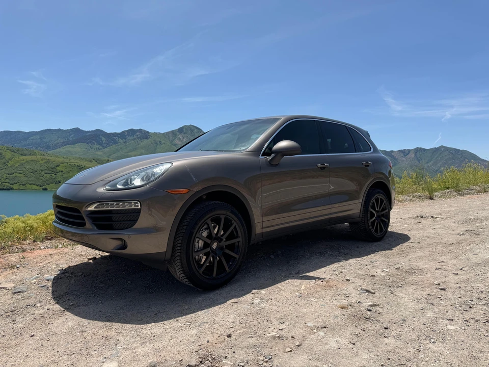 2011 Porsche 958 Cayenne S - Image 10 of 31