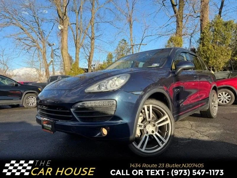 2011 Porsche 958 Cayenne S - Image 2 of 12