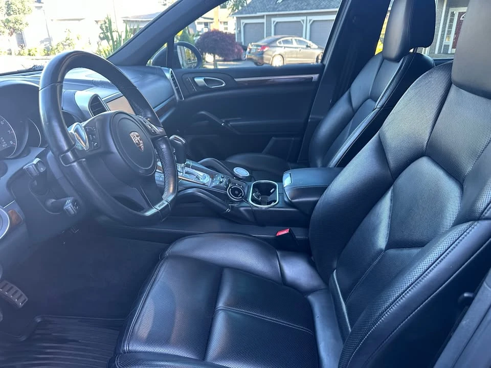 2011 Porsche 958 Cayenne S - Image 6 of 19