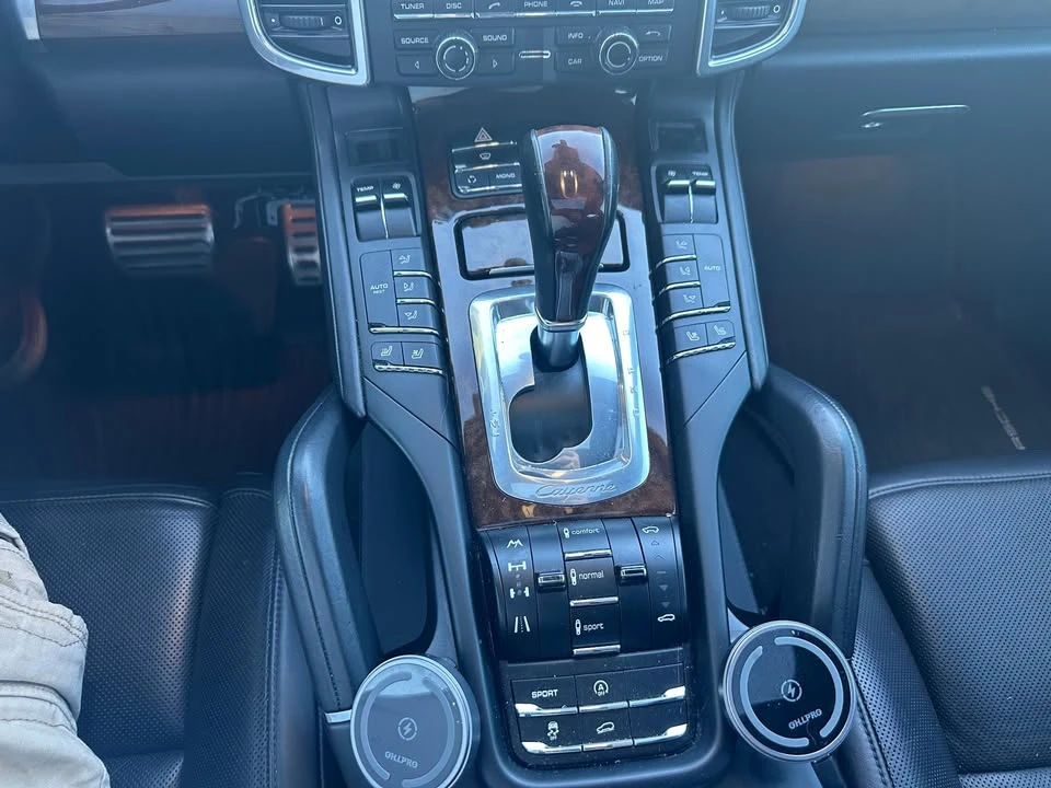 2011 Porsche 958 Cayenne S - Image 8 of 19
