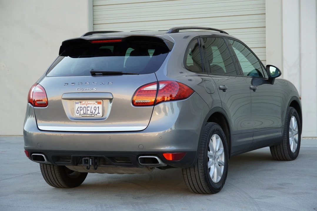 2011 Porsche 958 Cayenne S - Image 28 of 31