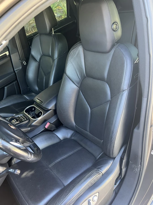 2011 Porsche 958 Cayenne S - Image 16 of 17