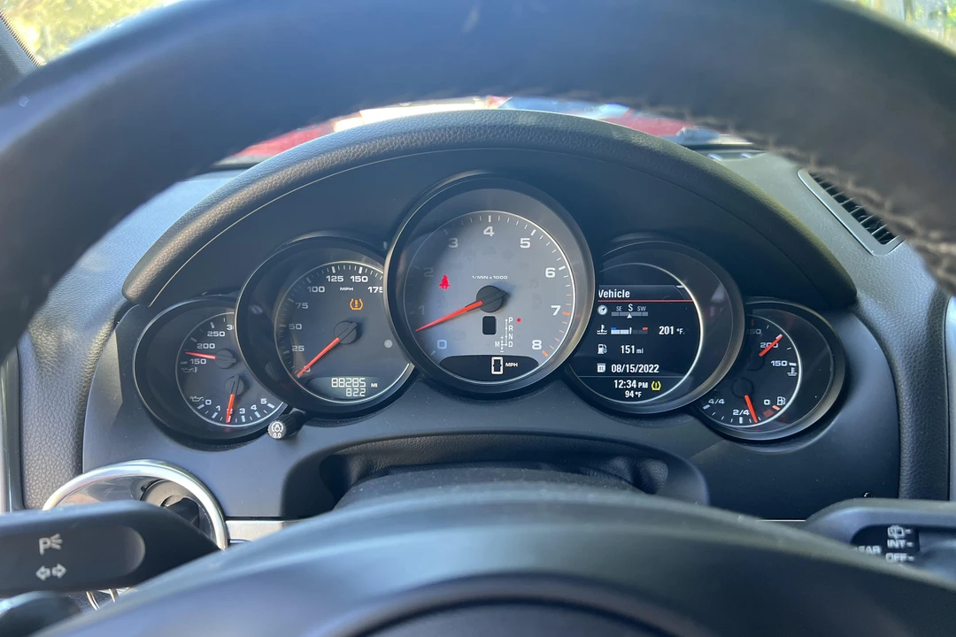 2011 Porsche 958 Cayenne S - Image 15 of 17