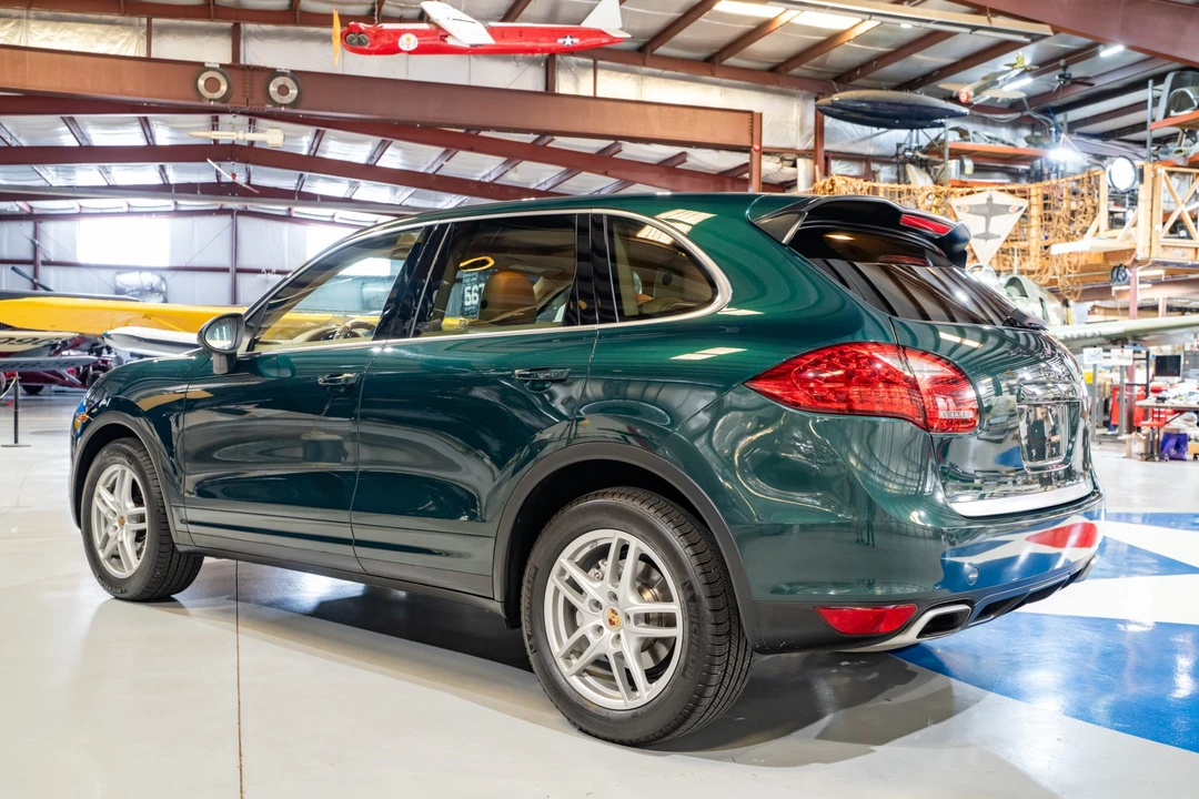 2011 Porsche 958 Cayenne S - Image 10 of 31