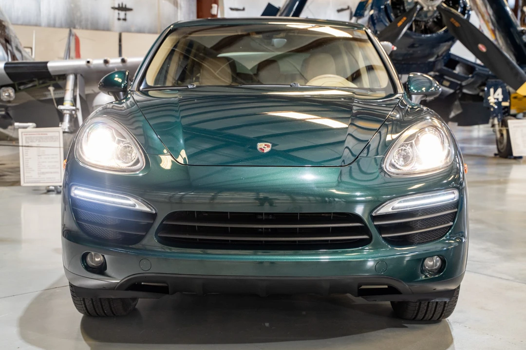 2011 Porsche 958 Cayenne S - Image 5 of 31