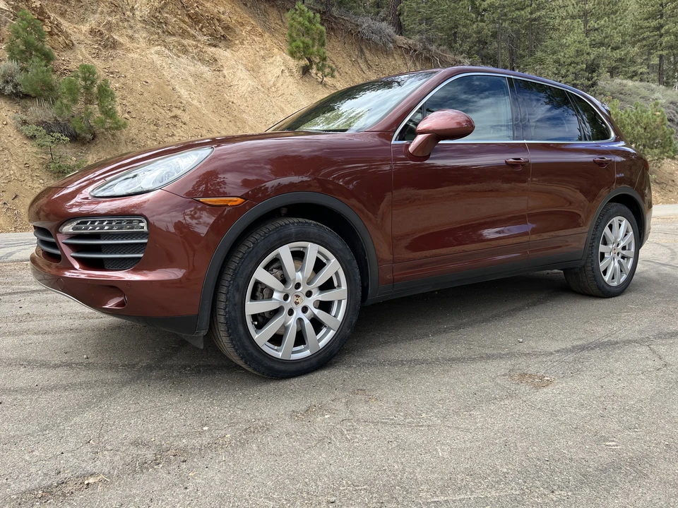 2011 Porsche 958 Cayenne S - Image 10 of 31