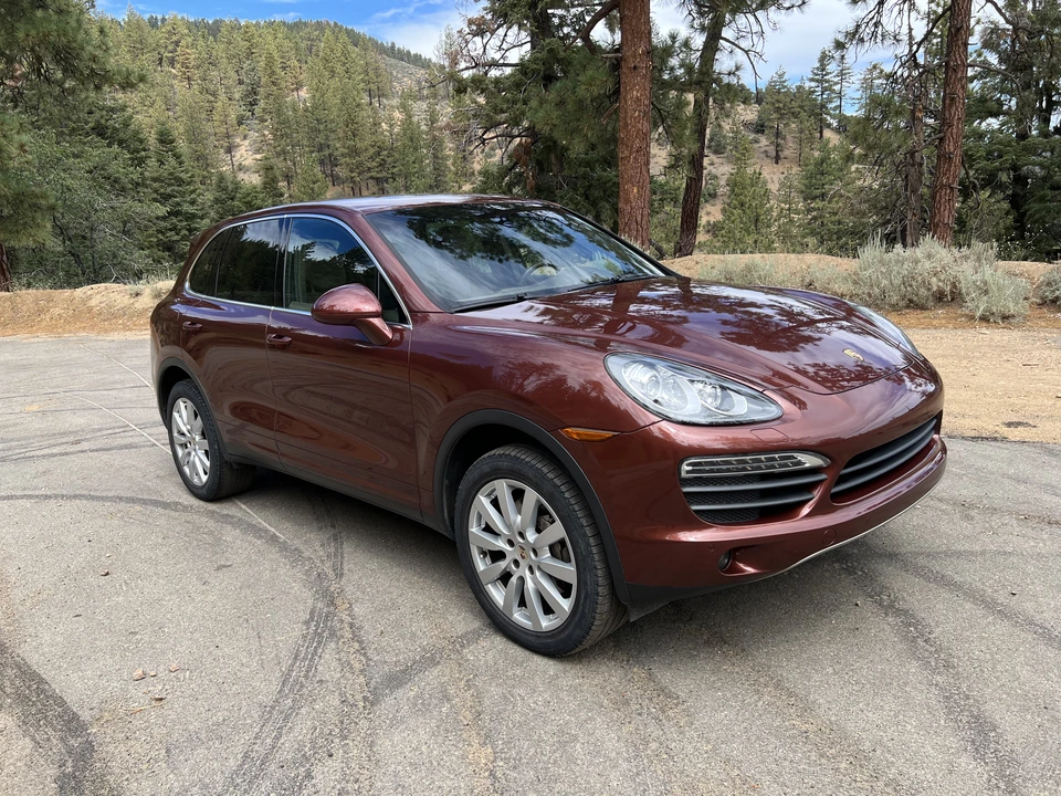 2011 Porsche 958 Cayenne S - Image 24 of 31