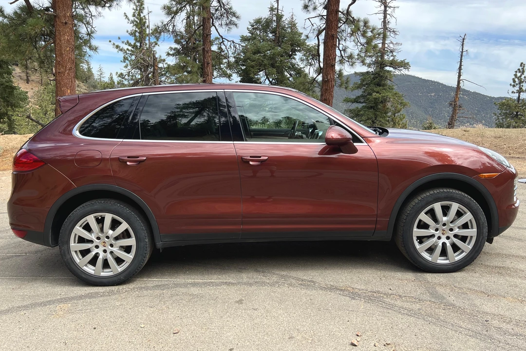 2011 Porsche 958 Cayenne S - Image 3 of 31