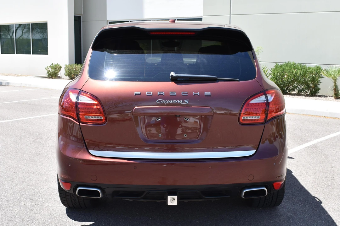 2011 Porsche 958 Cayenne S - Image 5 of 13